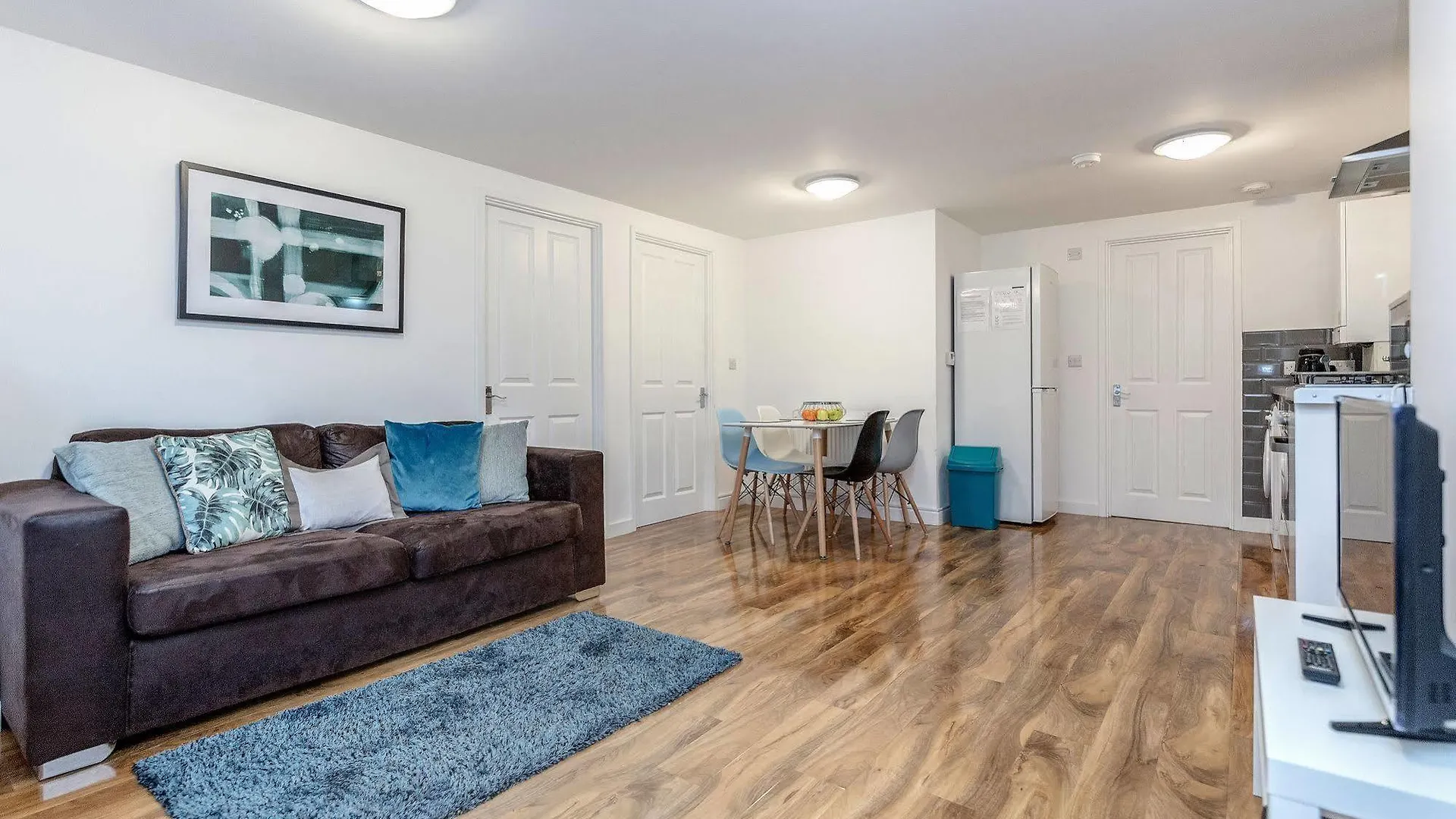 Royal Apartments West Drayton  Hotel