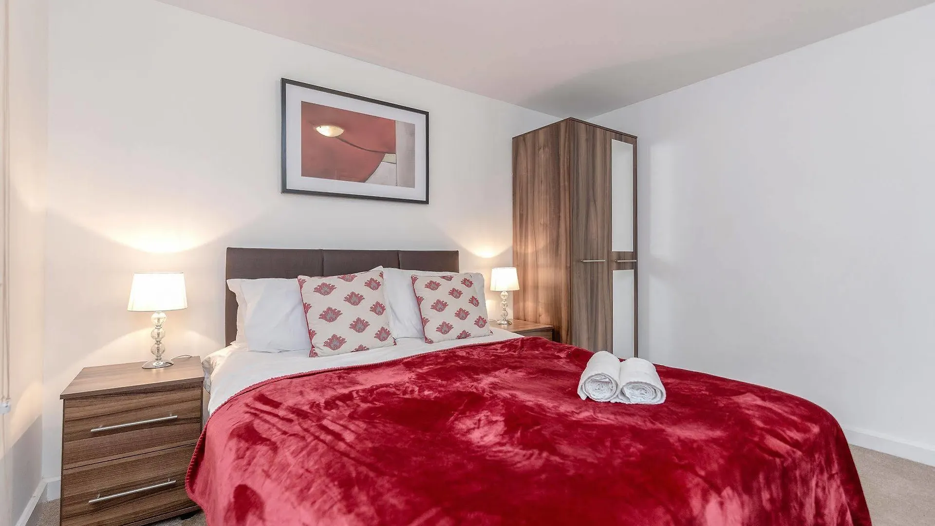 Royal Apartments West Drayton  Hotel West Drayton (Middlesex)