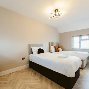 Hotel Self Contained