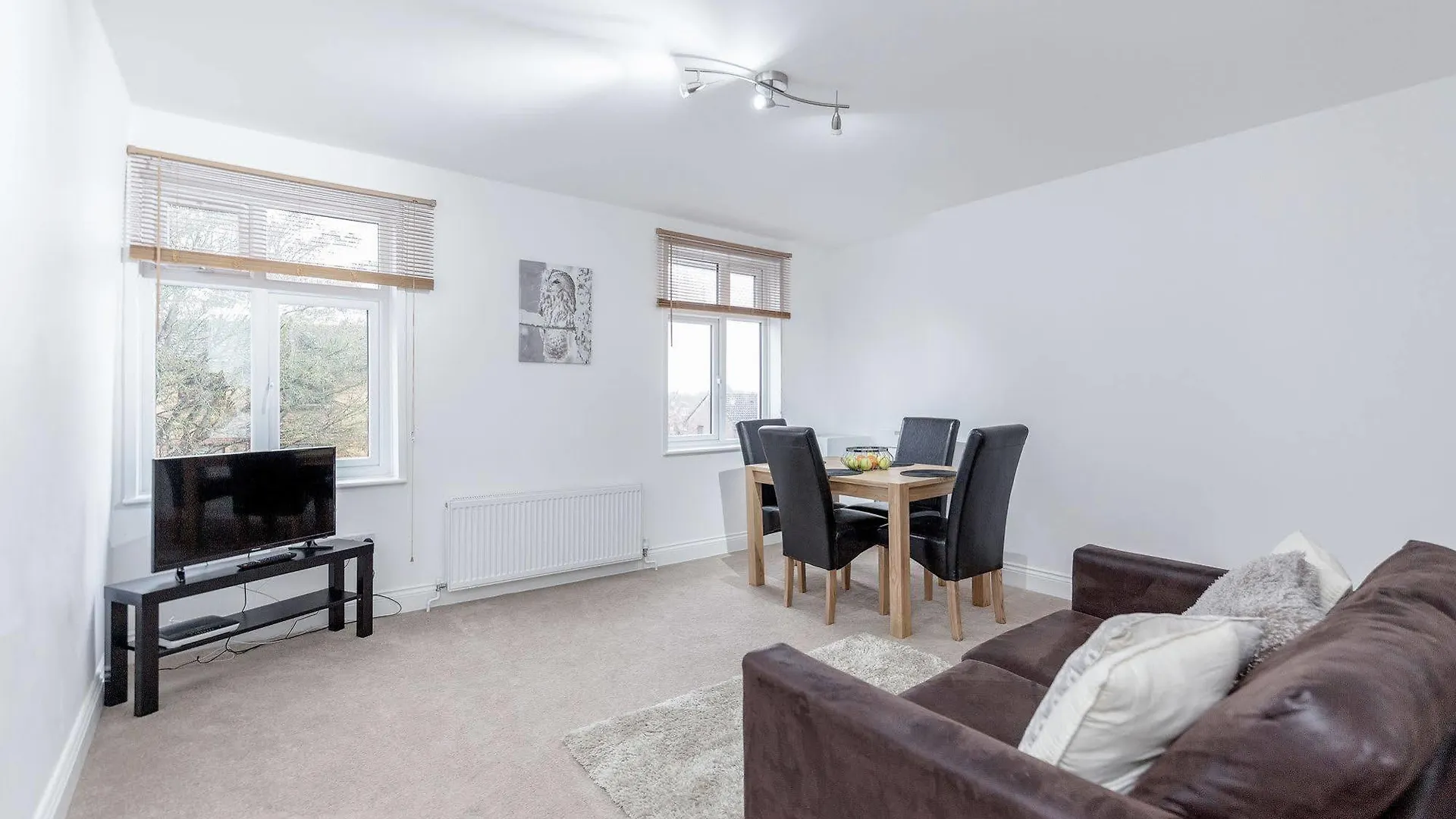 Royal Apartments West Drayton